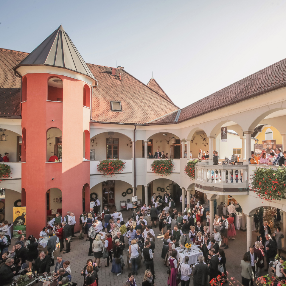 Abbildung der Produkt 17. Gourmetfestival „Steirischer Herbst“